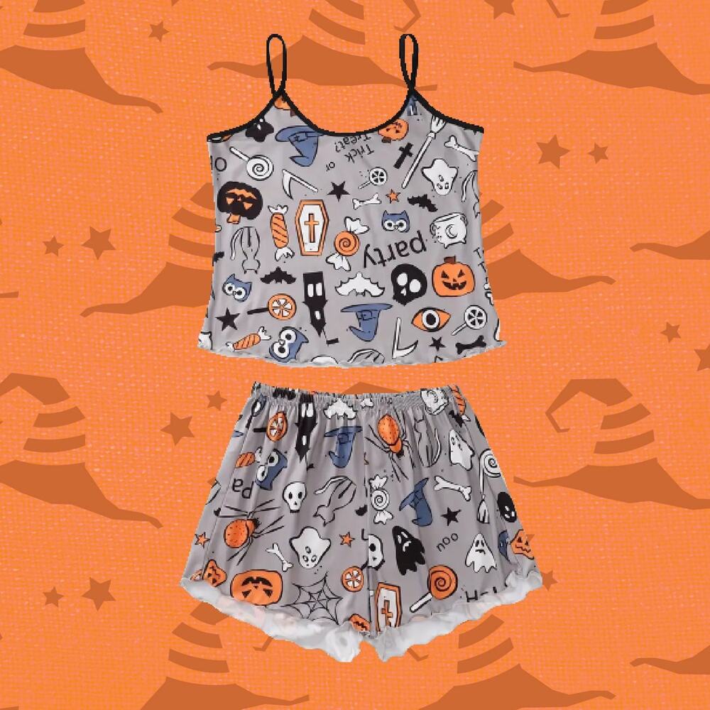 Ladies 2 Piece Spooky Halloween Pajamas Set with Shirt & Shorts Size Medium